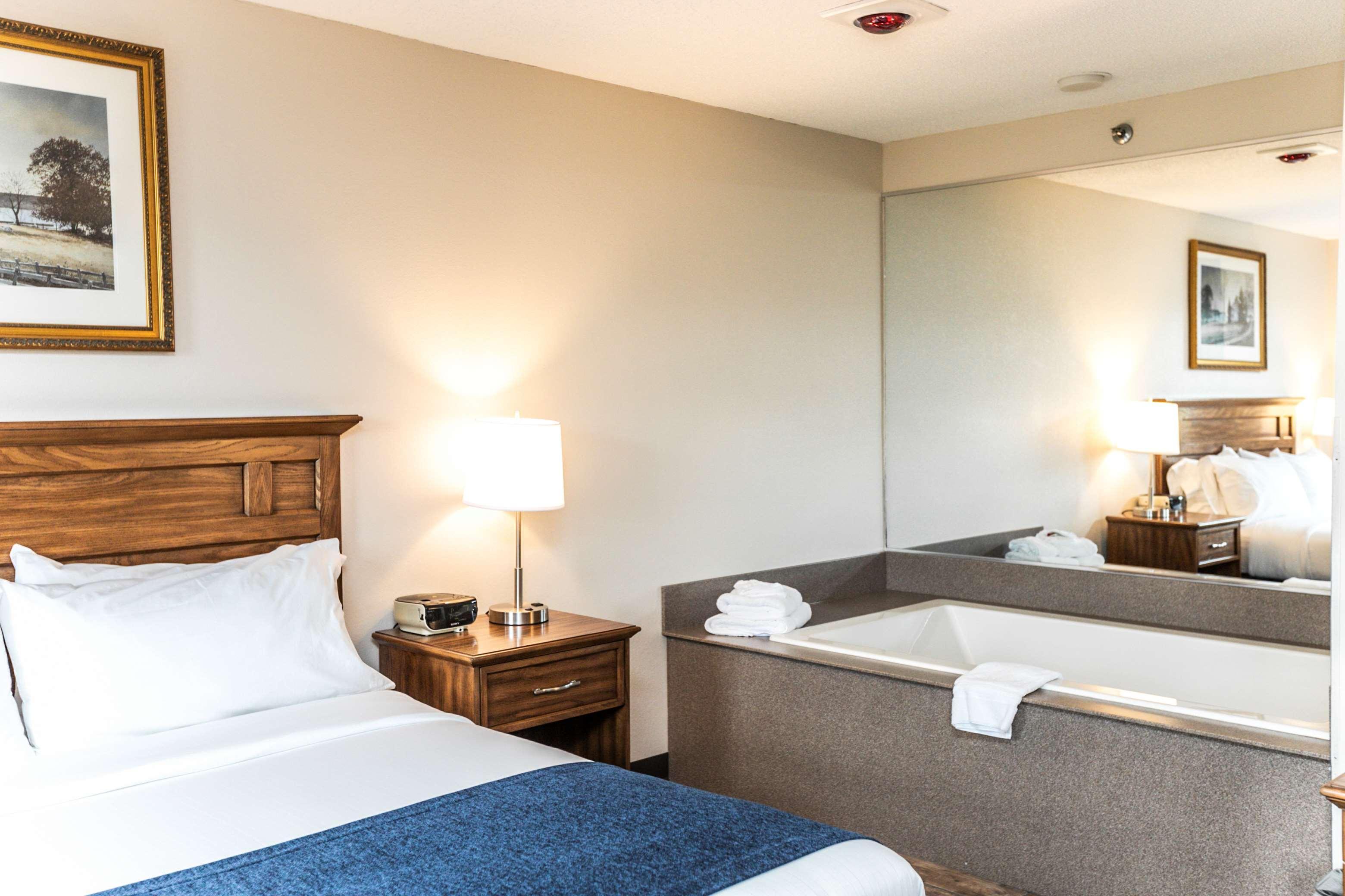 Surestay Plus Hotel By Best Western Elizabethtown Hershey Bagian luar foto