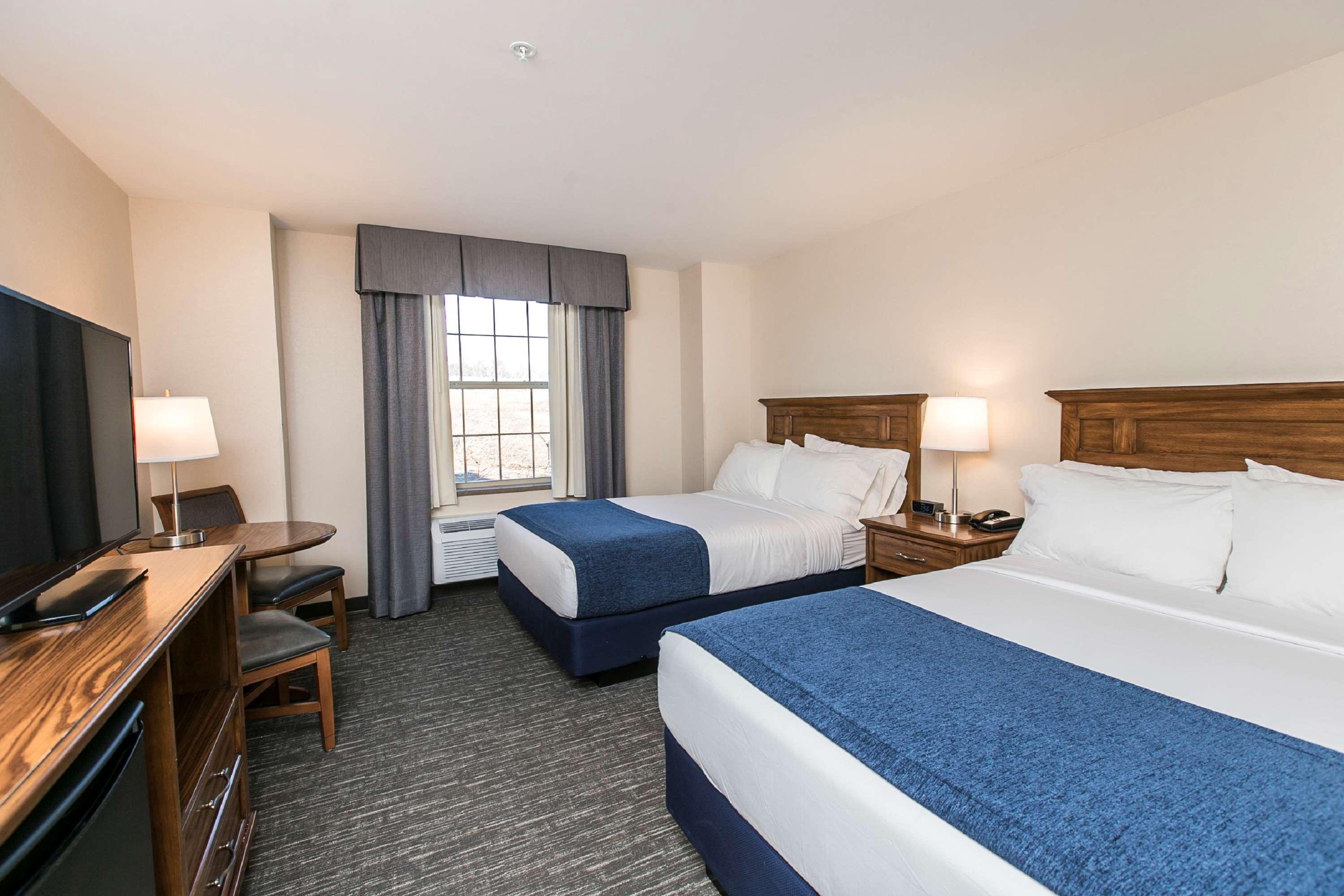 Surestay Plus Hotel By Best Western Elizabethtown Hershey Bagian luar foto