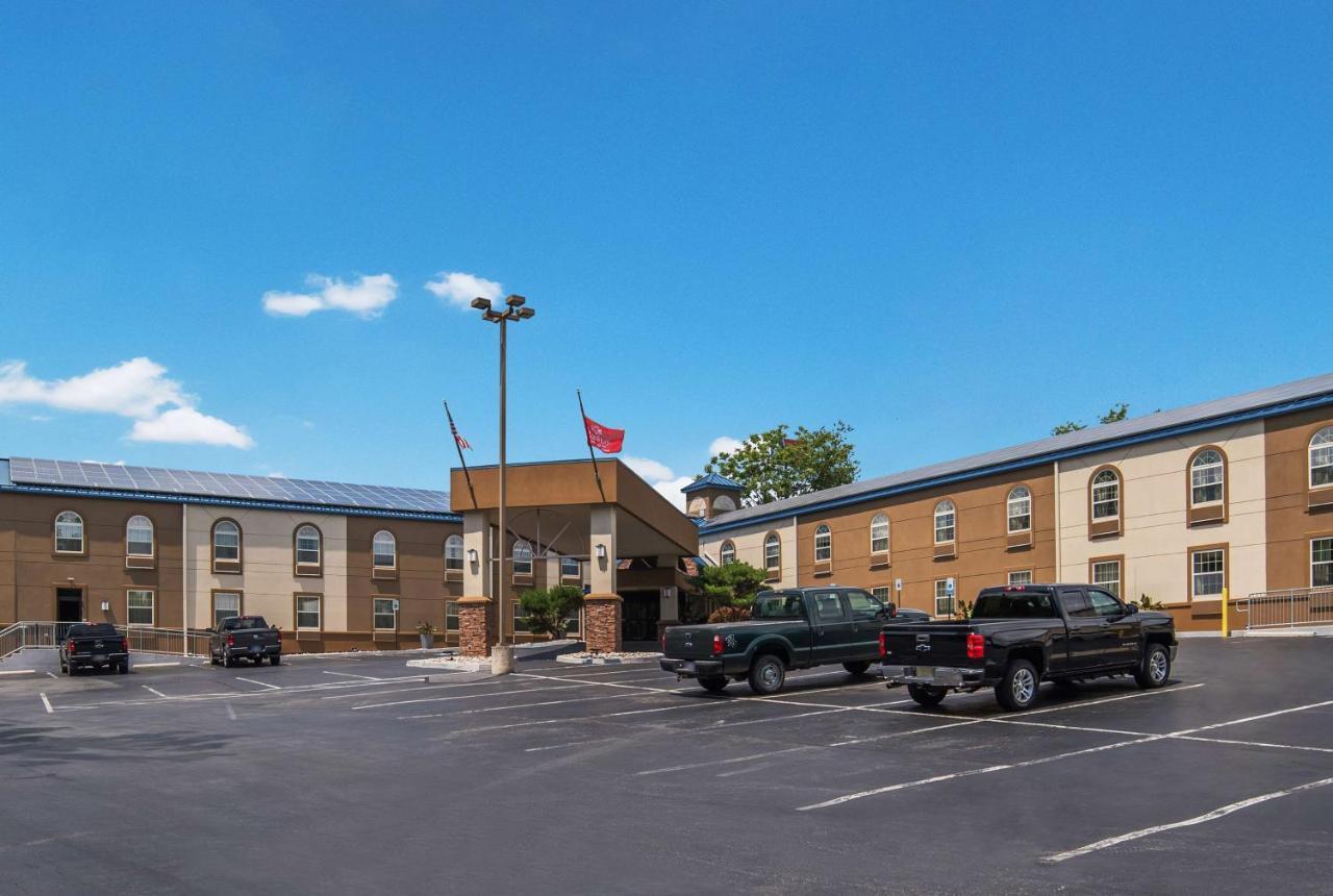 Surestay Plus Hotel By Best Western Elizabethtown Hershey Bagian luar foto