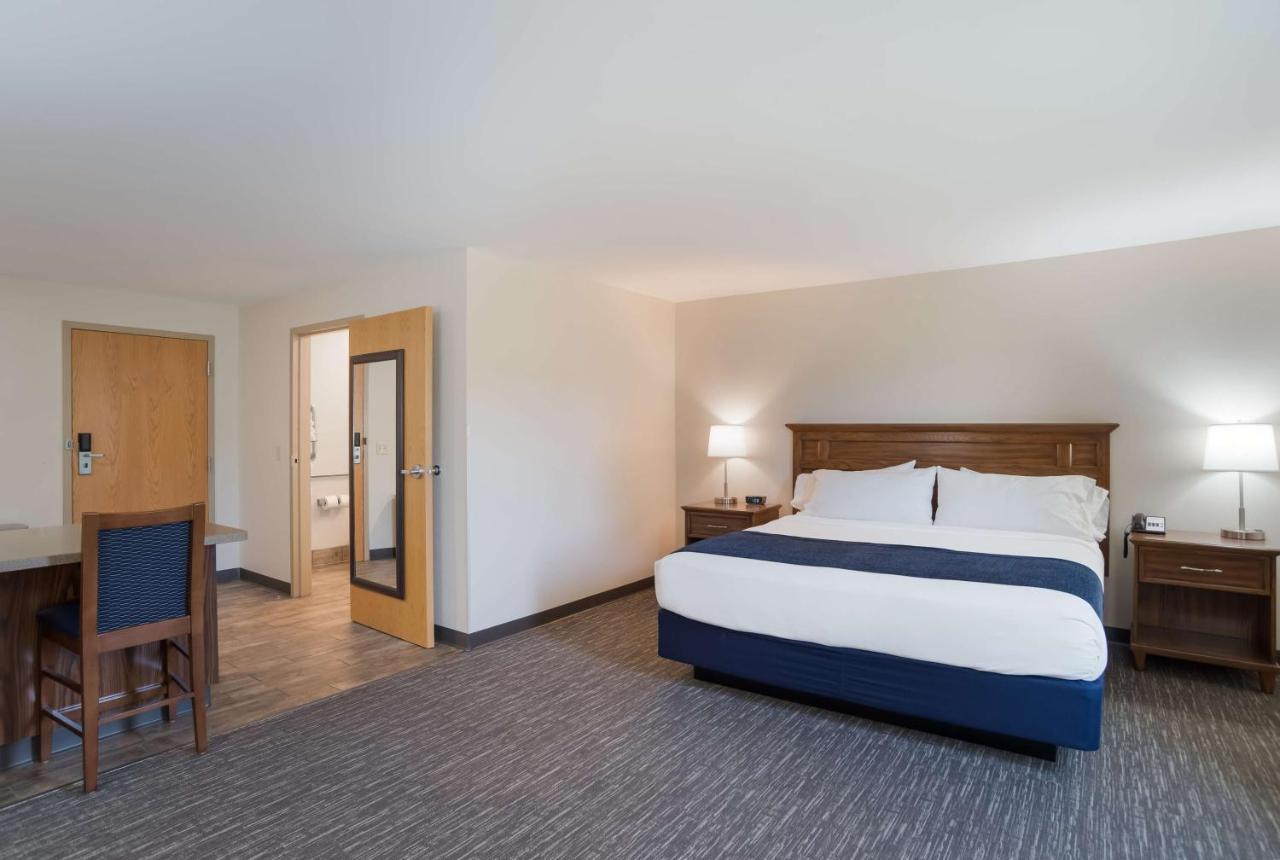 Surestay Plus Hotel By Best Western Elizabethtown Hershey Bagian luar foto