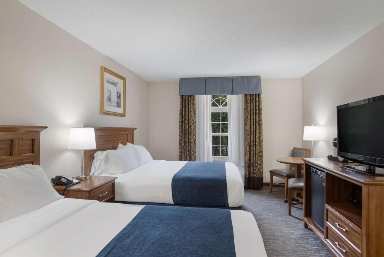 Surestay Plus Hotel By Best Western Elizabethtown Hershey Bagian luar foto