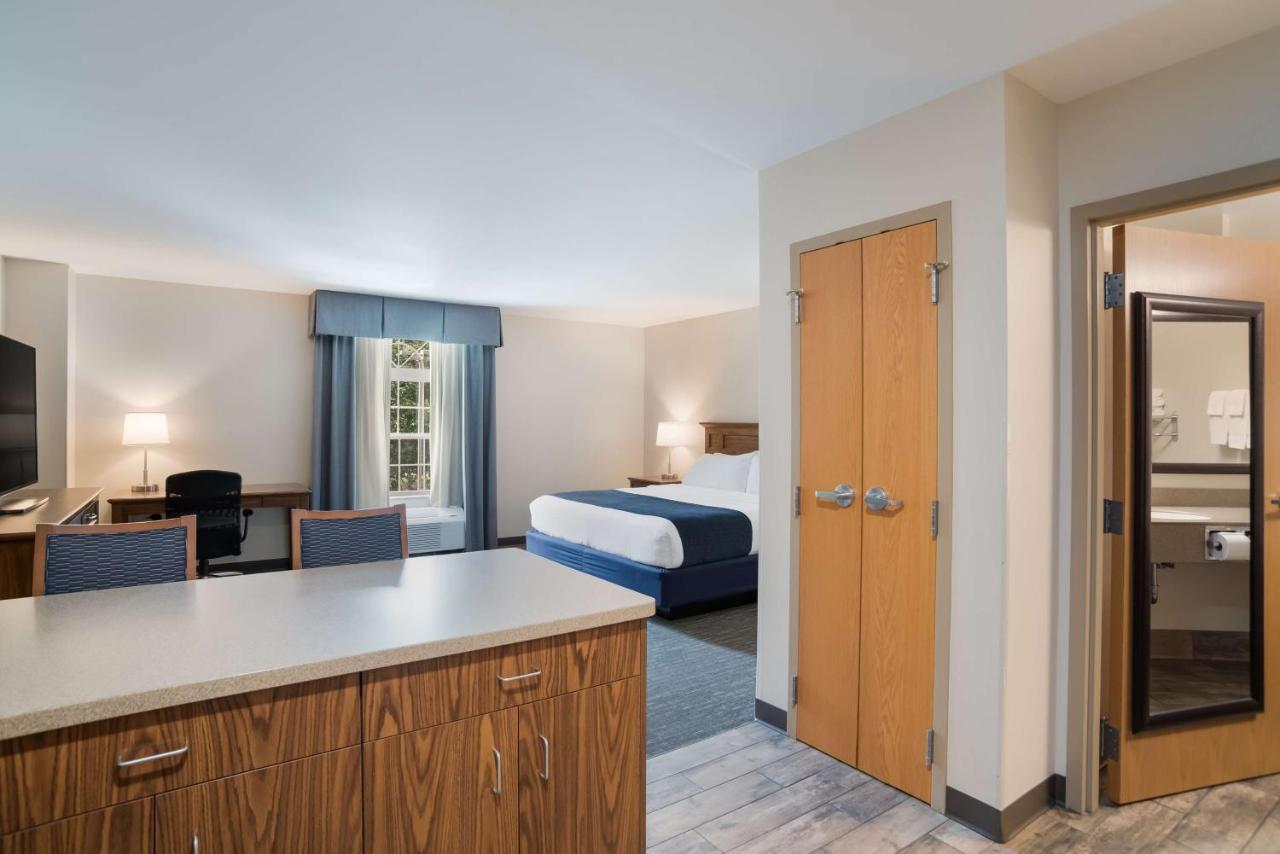 Surestay Plus Hotel By Best Western Elizabethtown Hershey Bagian luar foto