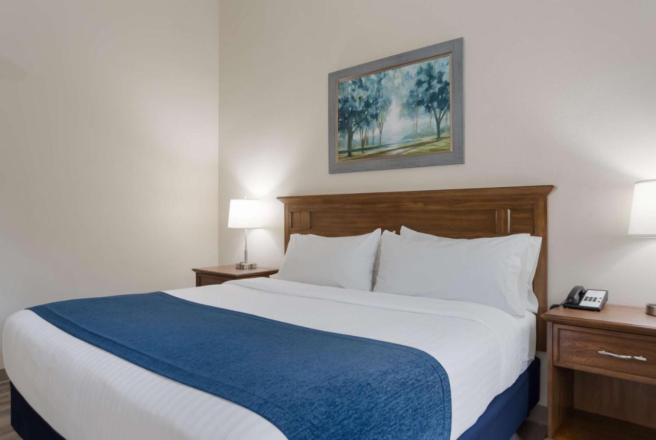 Surestay Plus Hotel By Best Western Elizabethtown Hershey Bagian luar foto