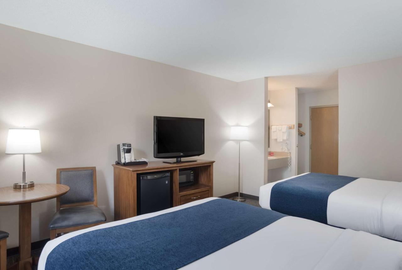 Surestay Plus Hotel By Best Western Elizabethtown Hershey Bagian luar foto